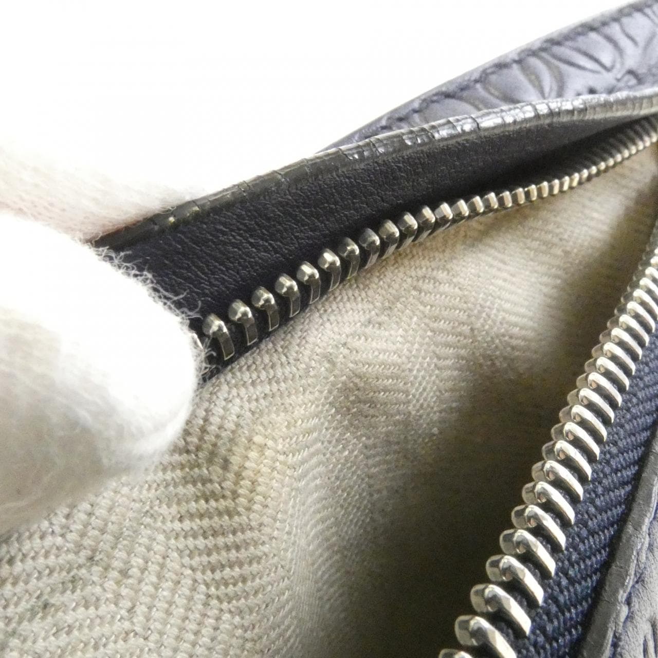 ロエベ ティー ポーチ 107 55 K05 バッグ