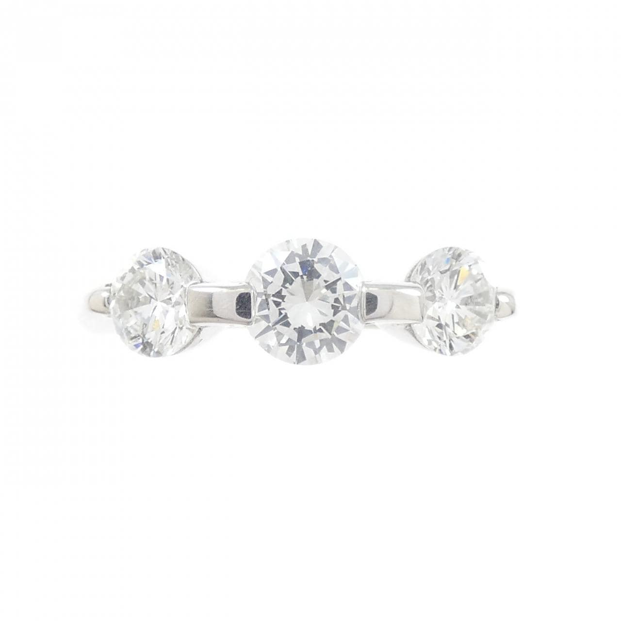 PT900 スリーストーン ダイヤモンド リング 1.17CT