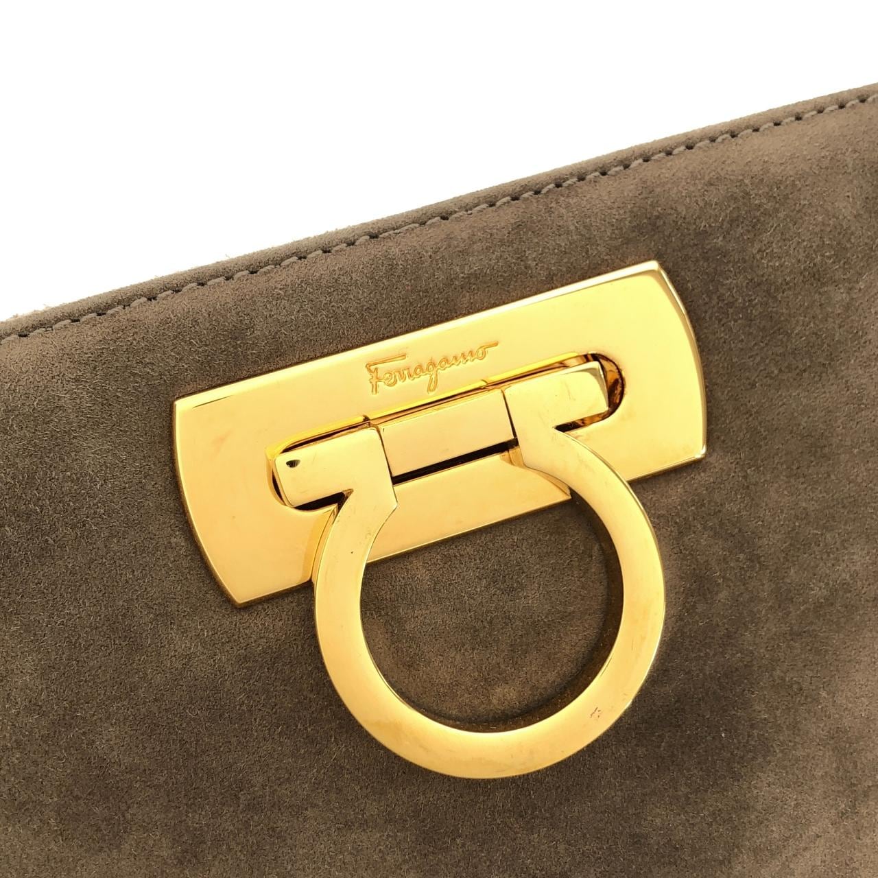 【ヴィンテージ】サルヴァトーレフェラガモ 21 0587 ショルダーバッグ