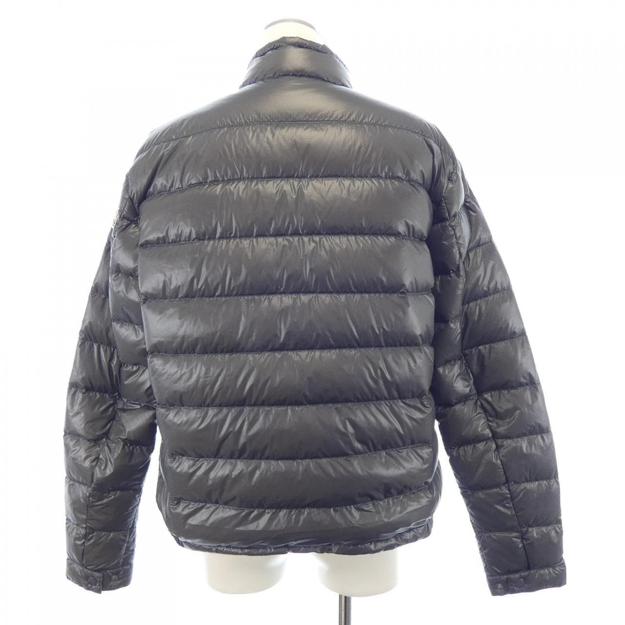 モンクレール MONCLER ダウンジャケット