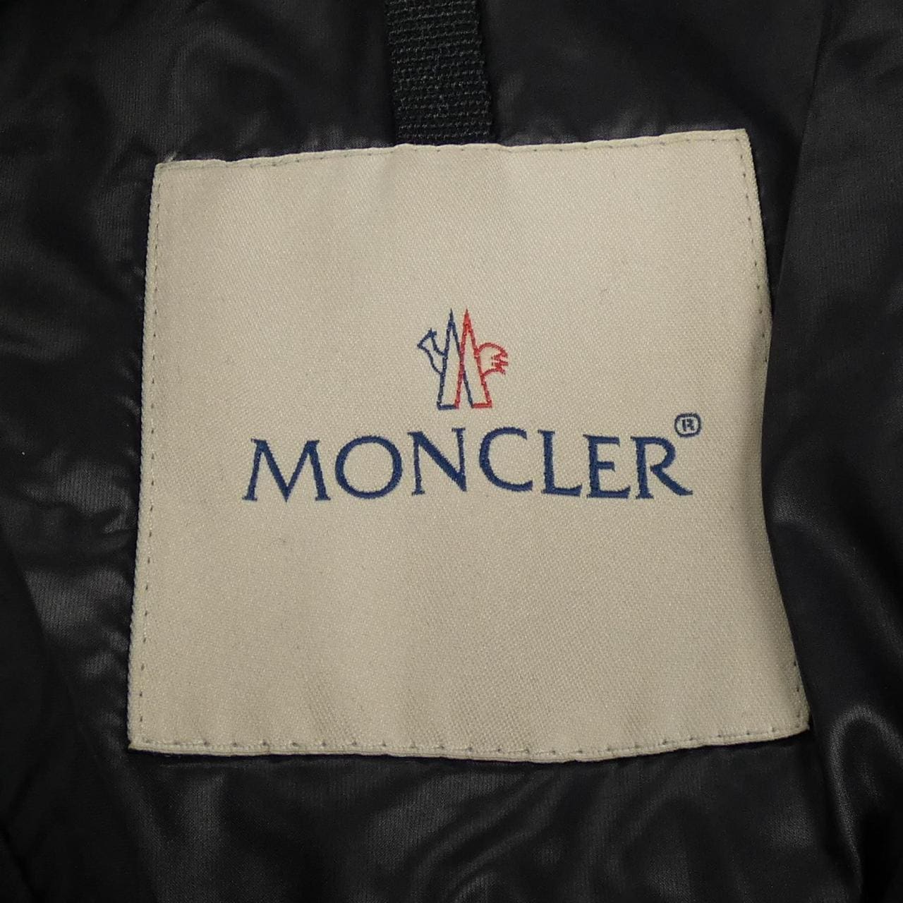 モンクレール MONCLER ダウンジャケット