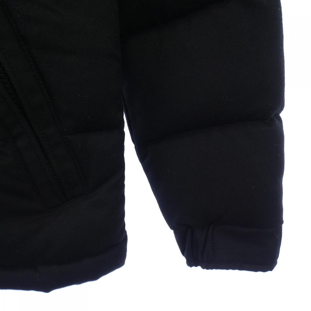 モンクレール MONCLER ダウンジャケット