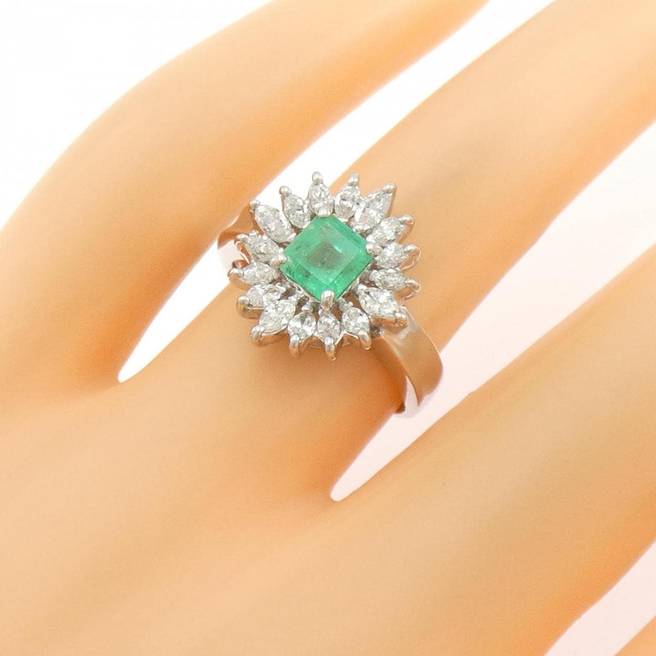 PT900 エメラルド リング 0.51CT