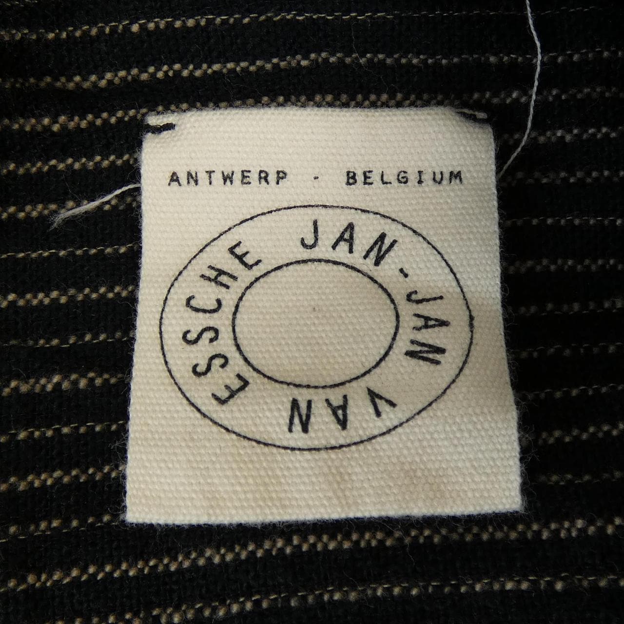 JAN-JAN VAN ESSCHE トップス