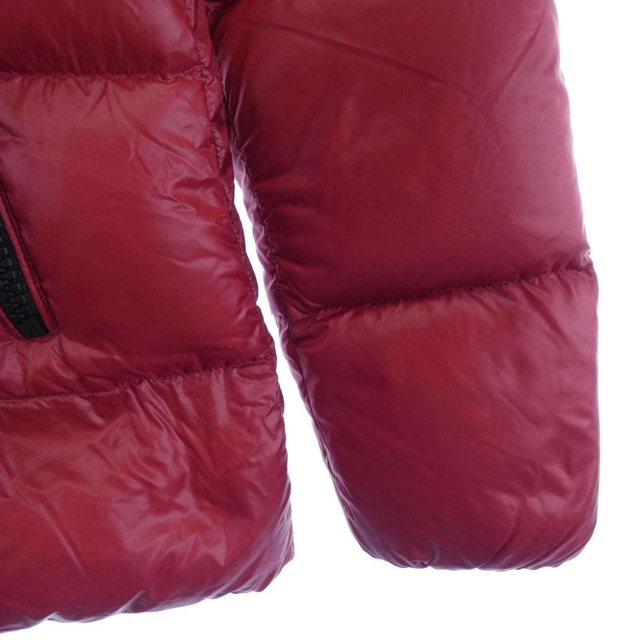 モンクレール MONCLER ダウンジャケット
