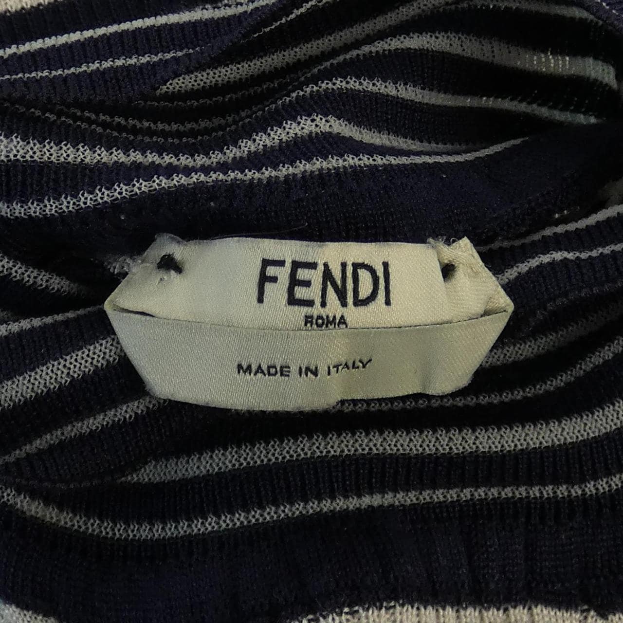 フェンディ FENDI FZY612 A21J ニット