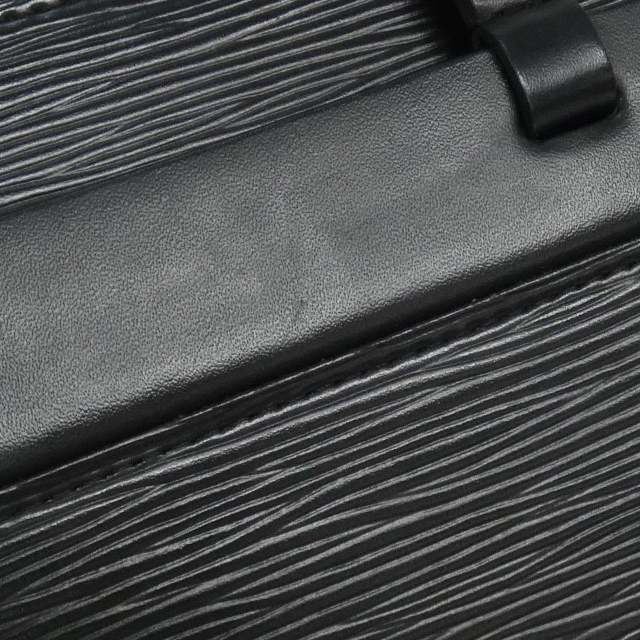 ルイヴィトン エピ クロワゼット PM M52492 ショルダーバッグ