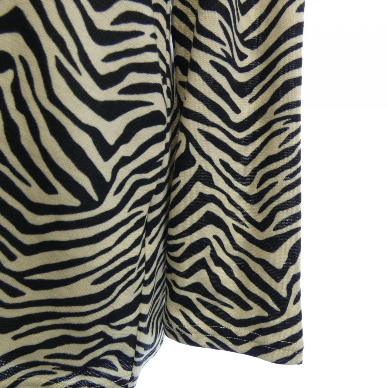 エヴェックスバイクリツィア EVEX BY KRIZIA トップス