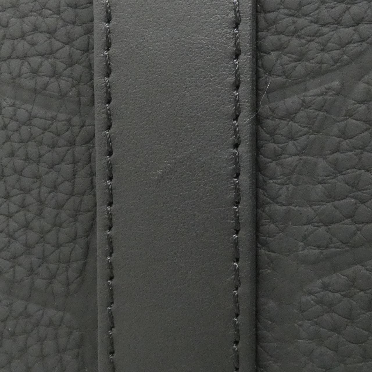 ルイヴィトン LVxFIFA シティ キーポル M21543 ショルダーバッグ