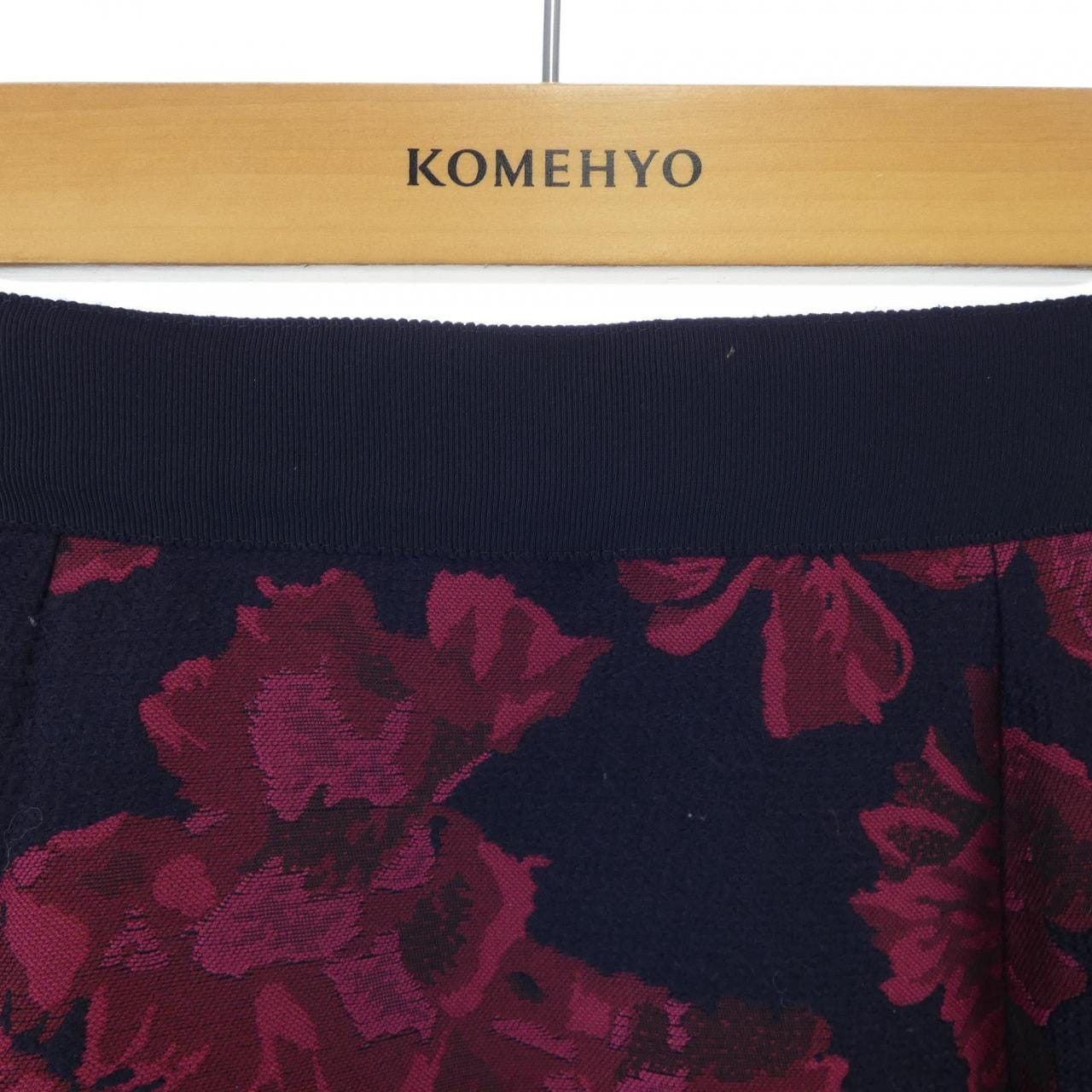 トゥービーシック TO BE CHIC スカート