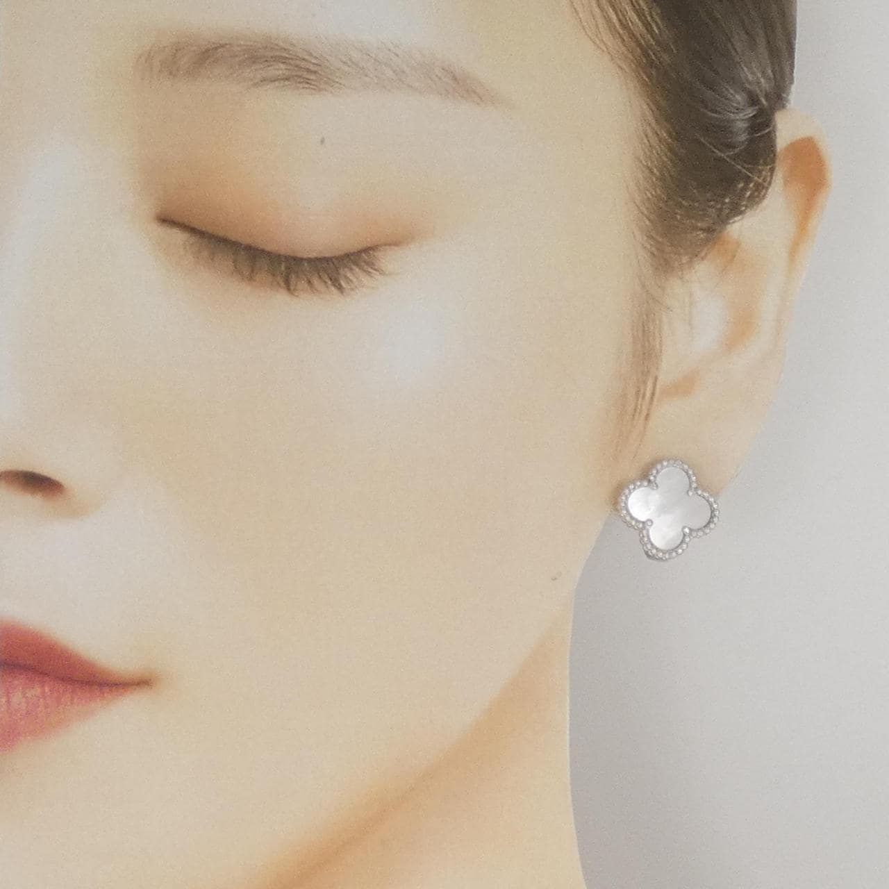 ヴァンクリーフ&アーペル ヴィンテージアルハンブラ ピアス