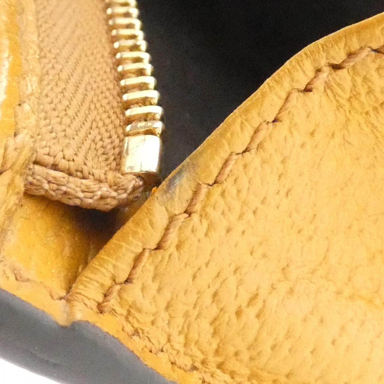 グッチ 660510 2YUAG 財布