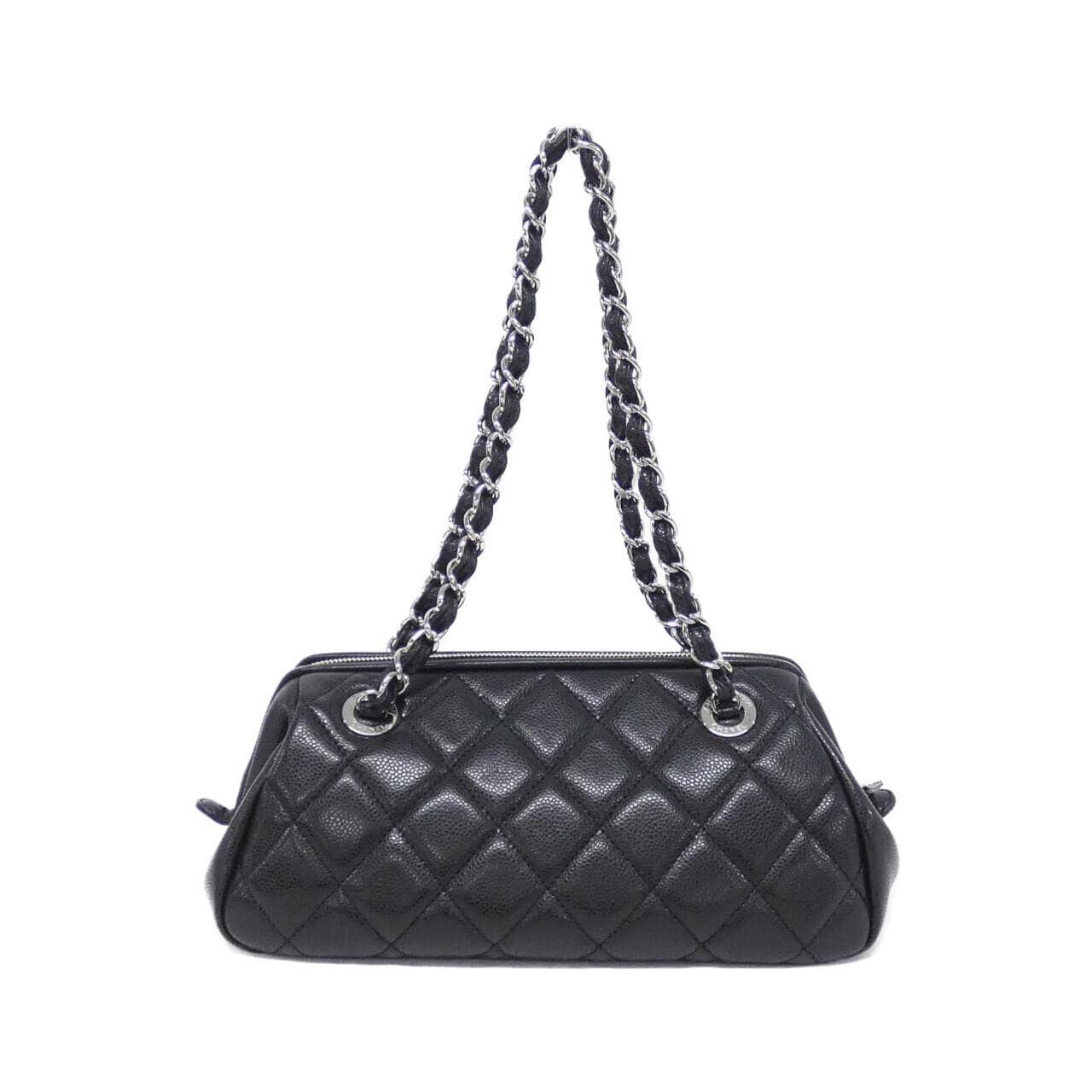 CHANEL shoulder bag