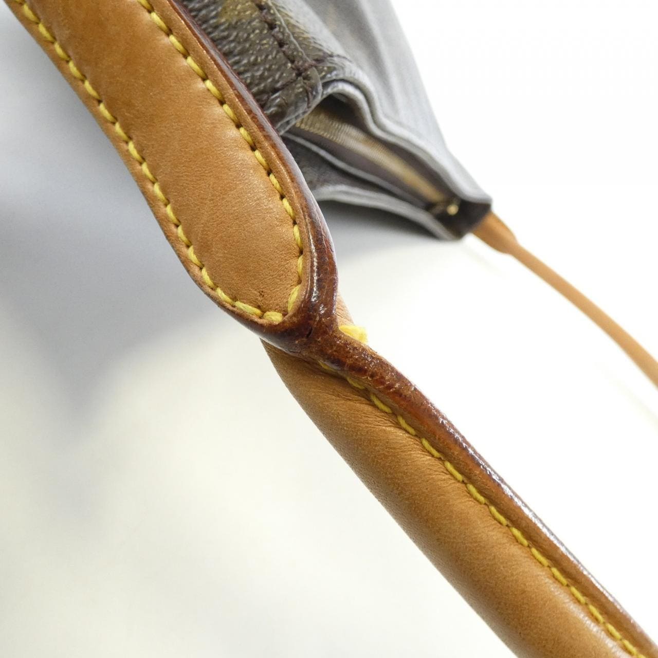 ルイヴィトン モノグラム ルーピング GM M51145 ショルダーバッグ