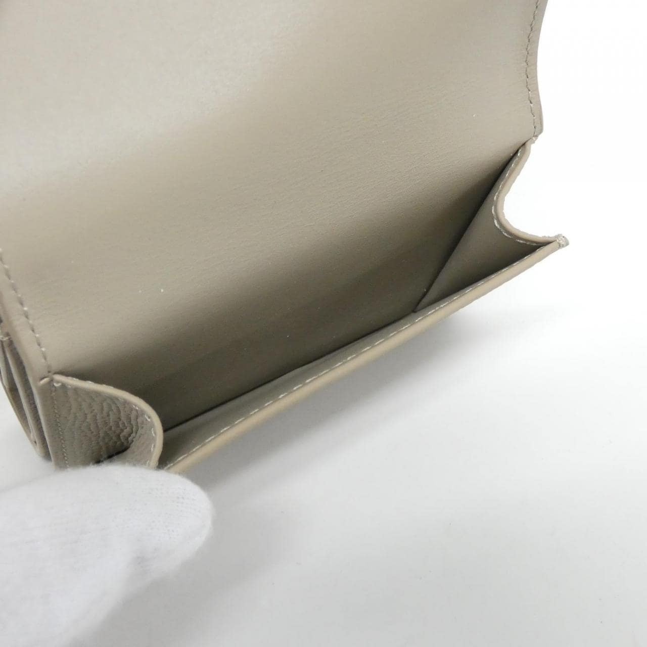 【新品】ロエベ アナグラム トライフォールド ウォレット C821TR2X16 財布