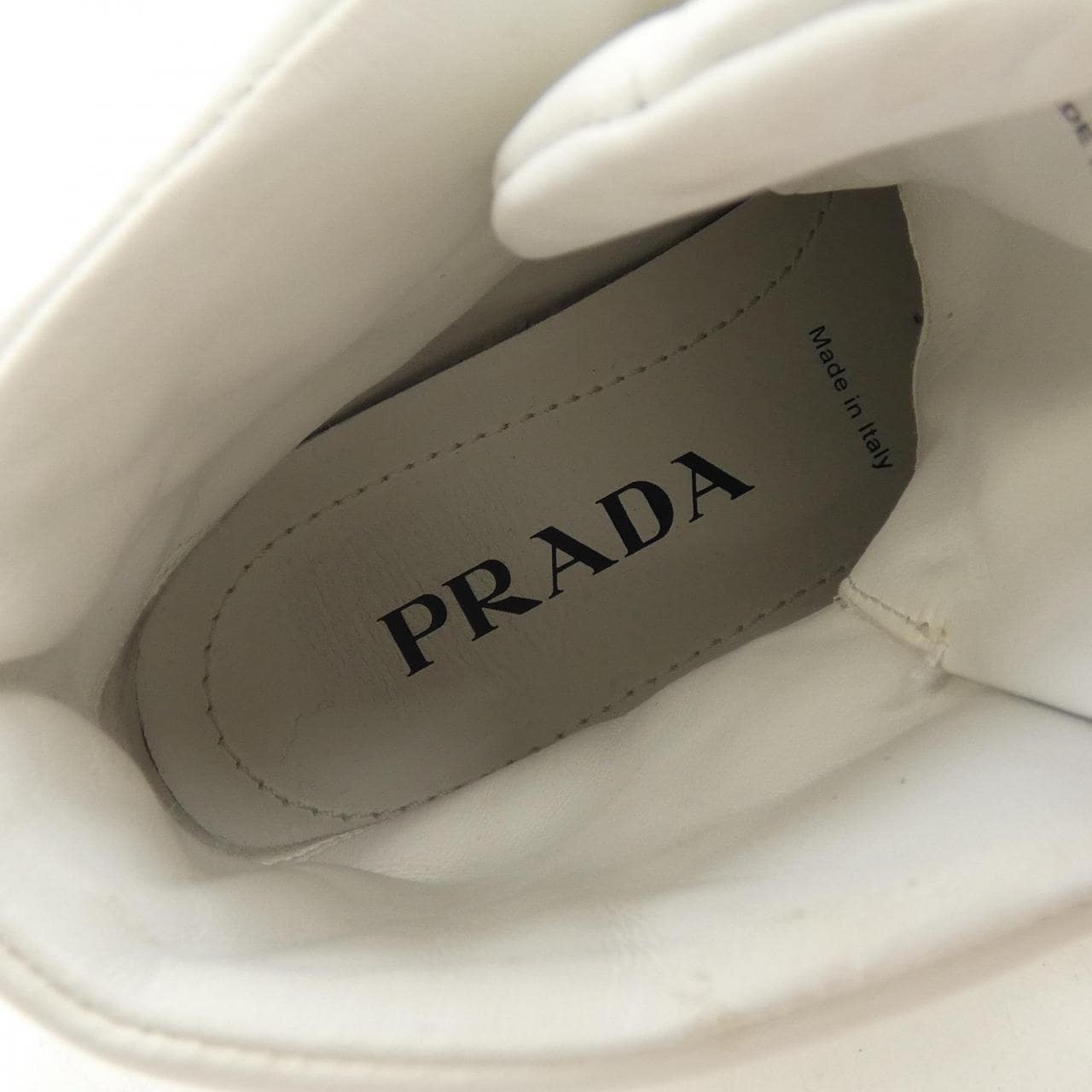 プラダ PRADA スニーカー