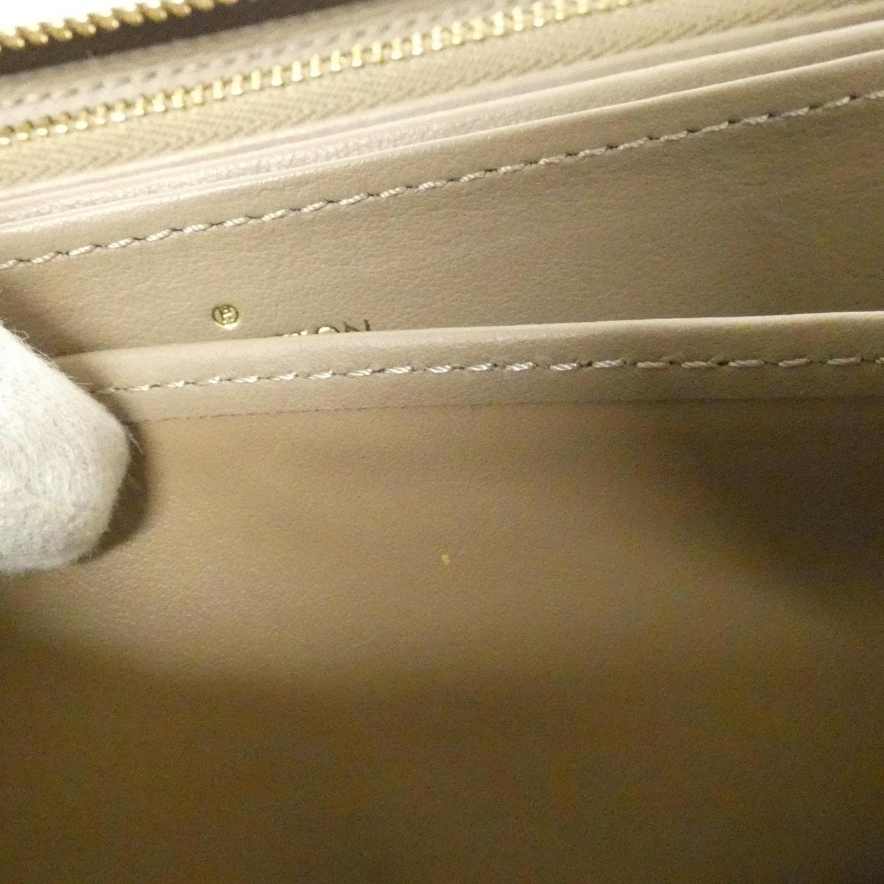 ルイヴィトン クッサン ジッピー ウォレット M81511 財布