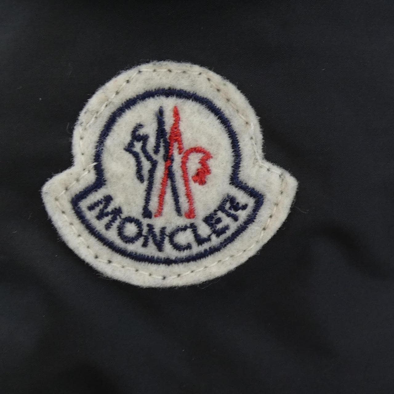 MONCLER MONCLER 40365/50 CHEVALIER 羽绒服