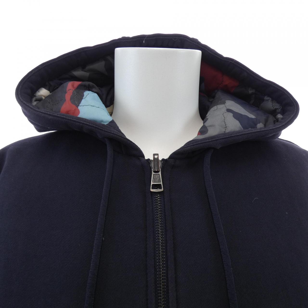 モンクレールガムブルー MONCLER GAMMEBLEU 23918407200 ダウンジャケット