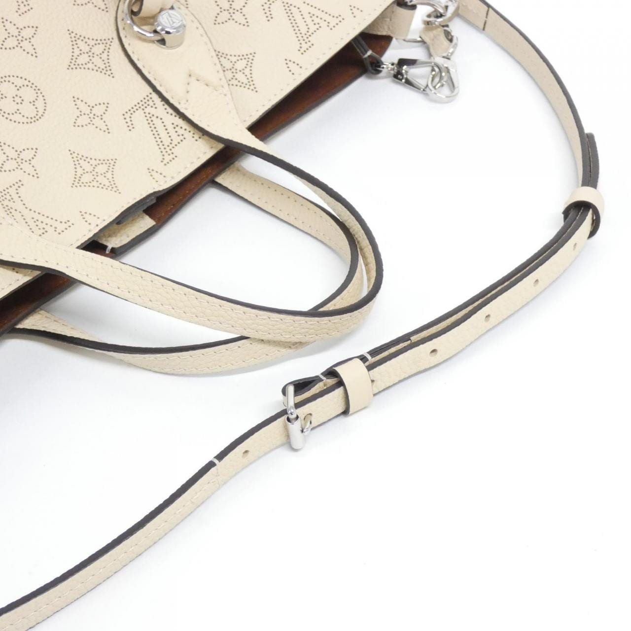 ルイヴィトン マヒナ ブロッサム PM M21909 バッグ