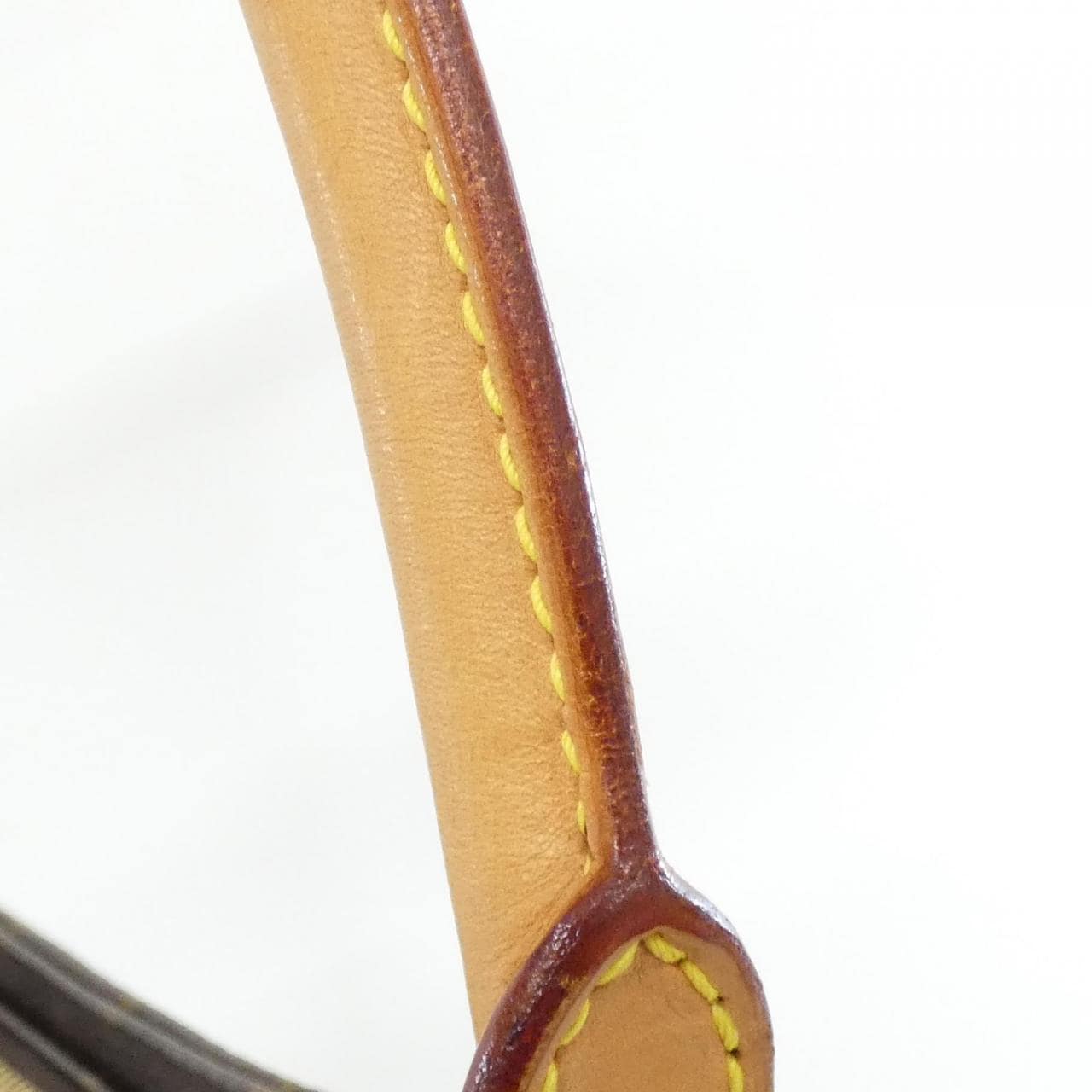 LOUIS VUITTON Monogram Loop 中 M51146 單肩包