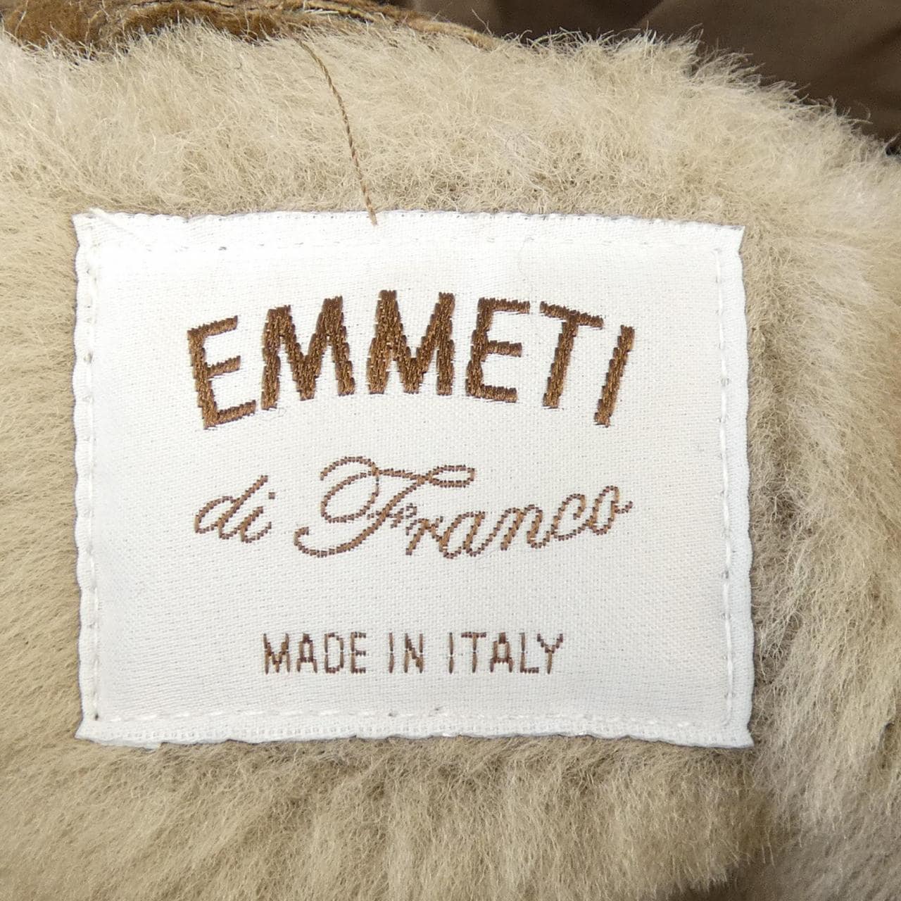 エンメティ EMMETI ダウンジャケット