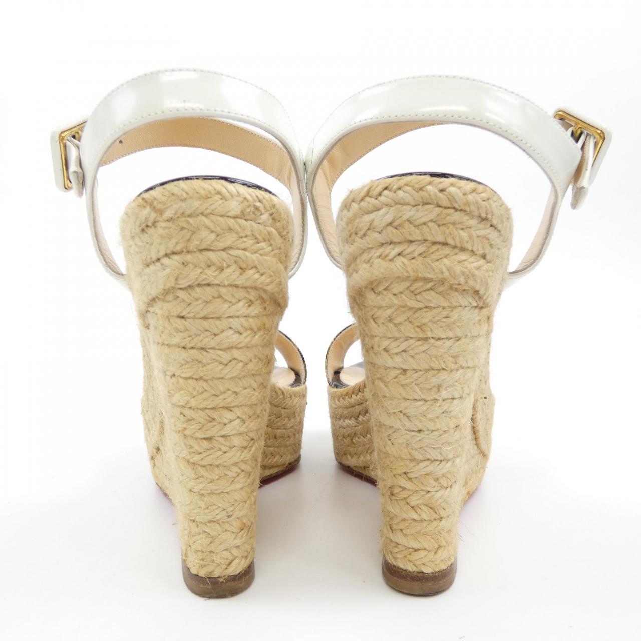 CHRISTIAN LOUBOUTIN CHRISTIAN LOUBOUTIN Sandals