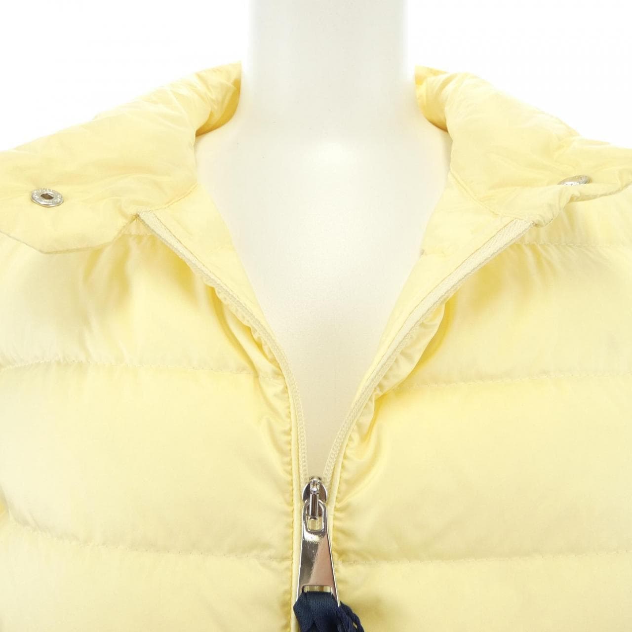 モンクレール MONCLER ダウンジャケット