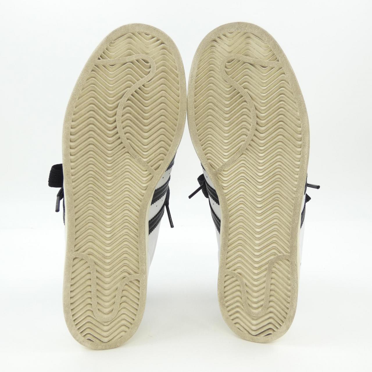 アディダス ADIDAS スニーカー