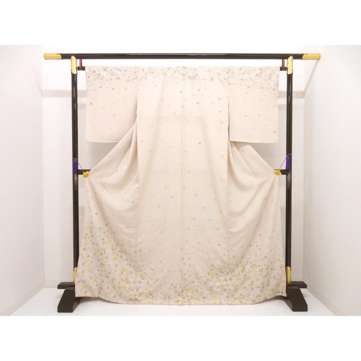 訪問着　刺繍加工