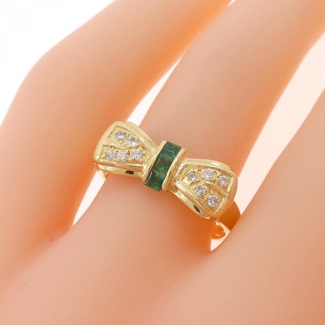 K18YG リボン エメラルド リング 0.15CT