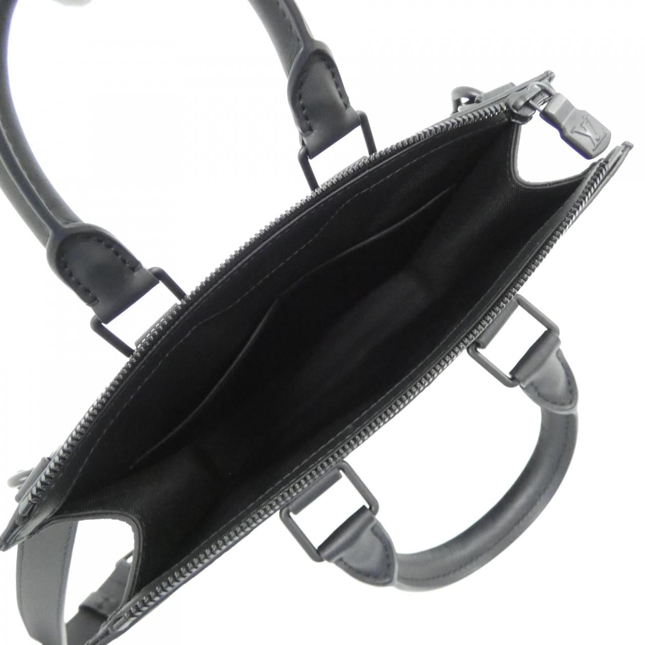 ルイヴィトン トリヨン モノグラム サック プラ クロス M21884 バッグ