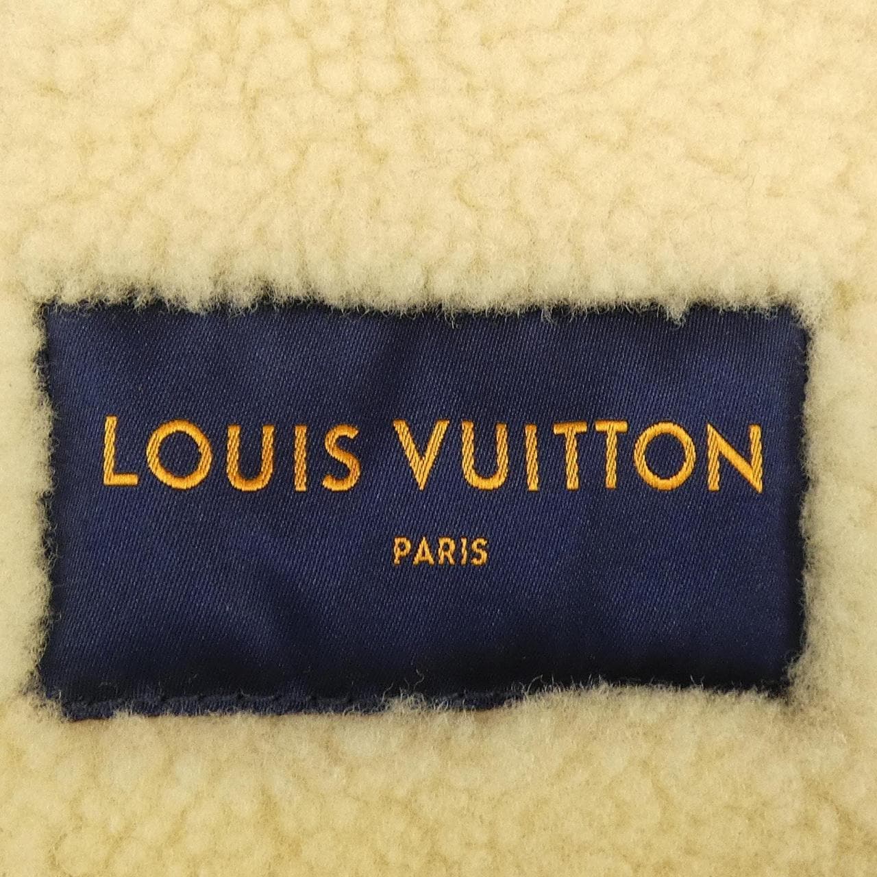 ルイヴィトン LOUIS VUITTON シアリングエンボスモノグラム HJL62EYGL ムートンジャケット