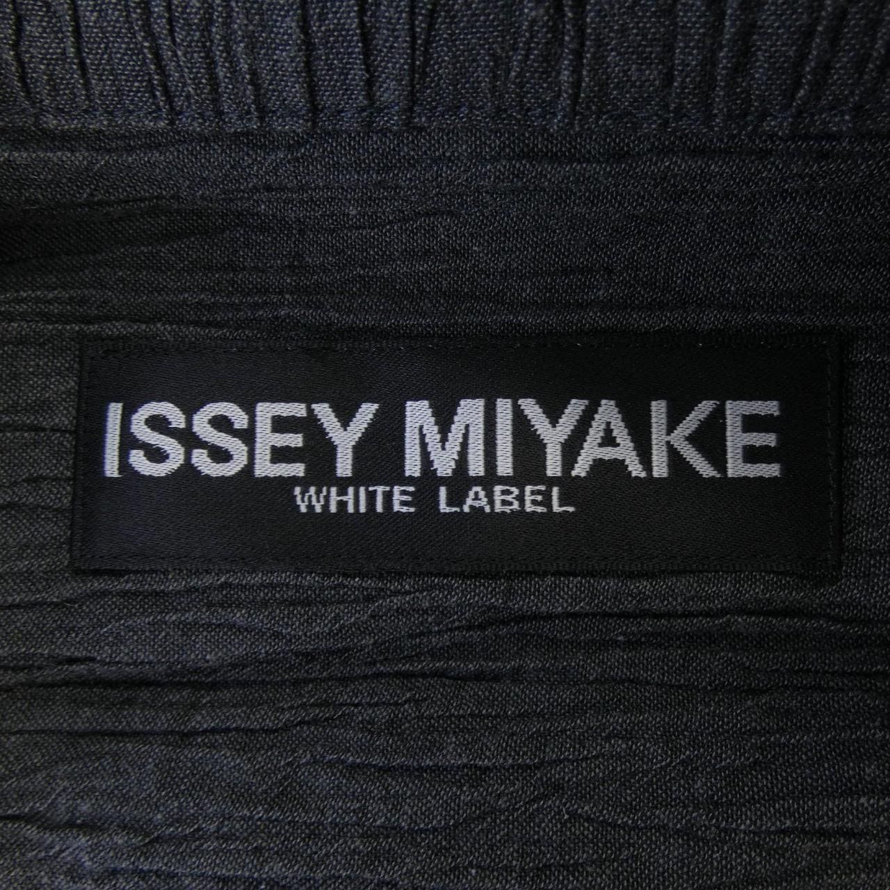 イッセイミヤケ ISSEY MIYAKE ME42FU588 ジャケット