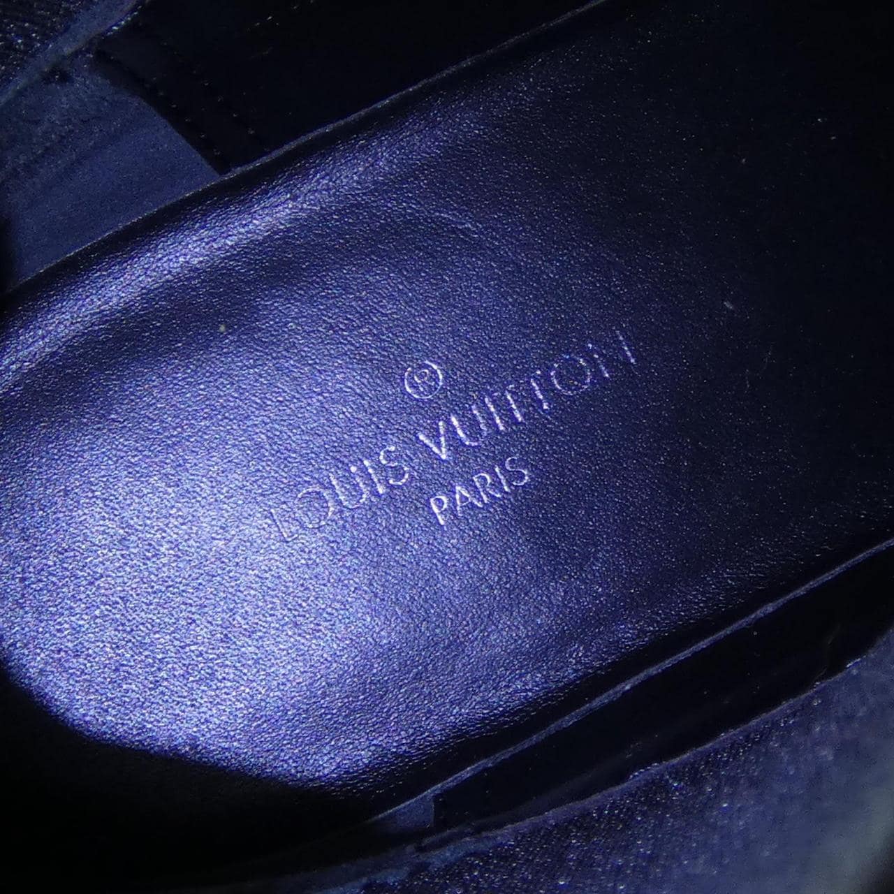 ルイヴィトン LOUIS VUITTON モノグラムキャンバスバックループ LVボブールライン ブーツ