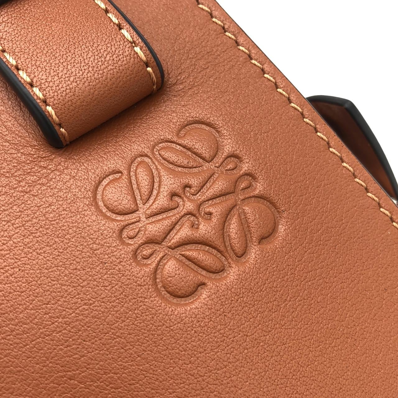 ロエベ ハンモック コンパクト A538H13X10 ショルダーバッグ