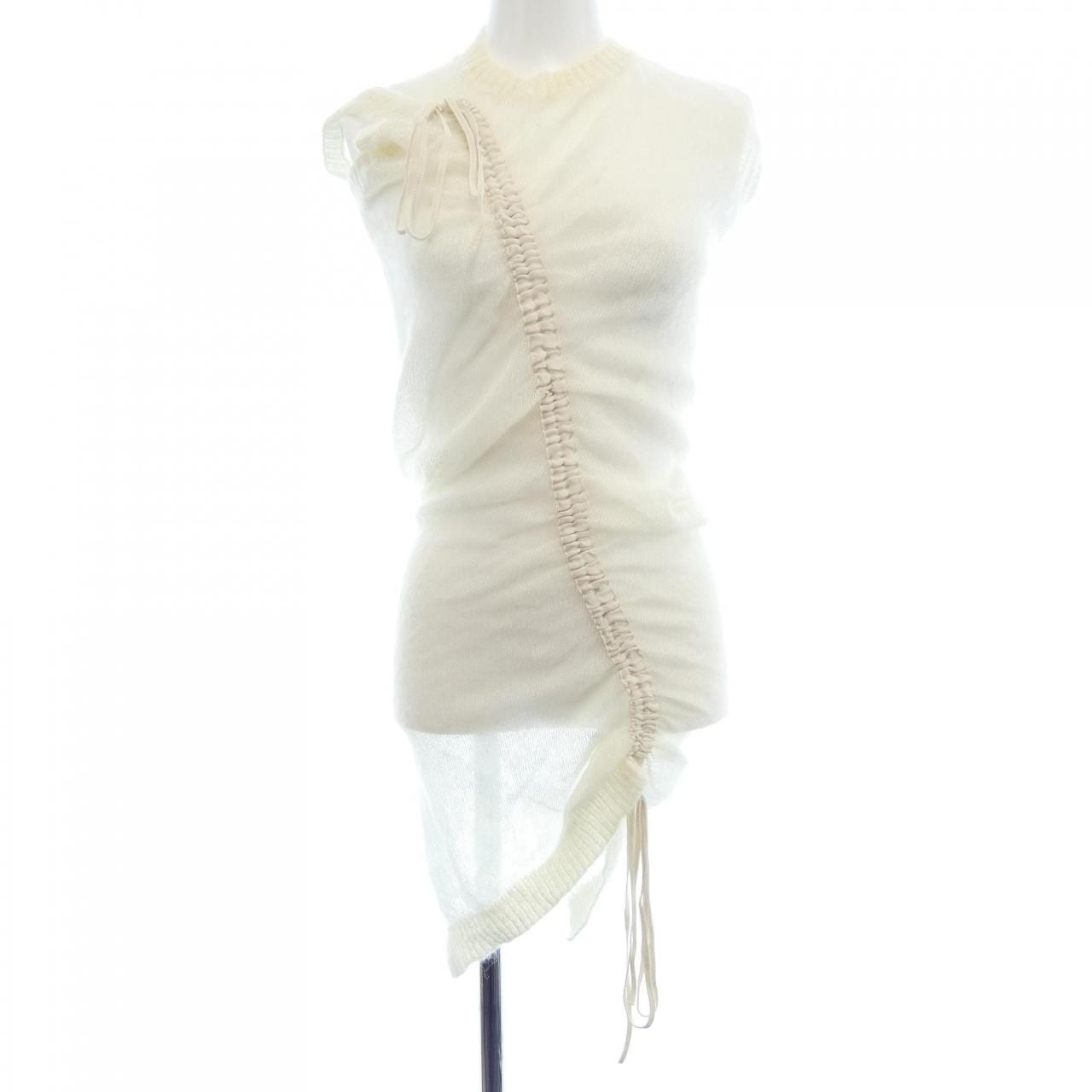 ヌメロヴェントゥーノ N°21 ニット