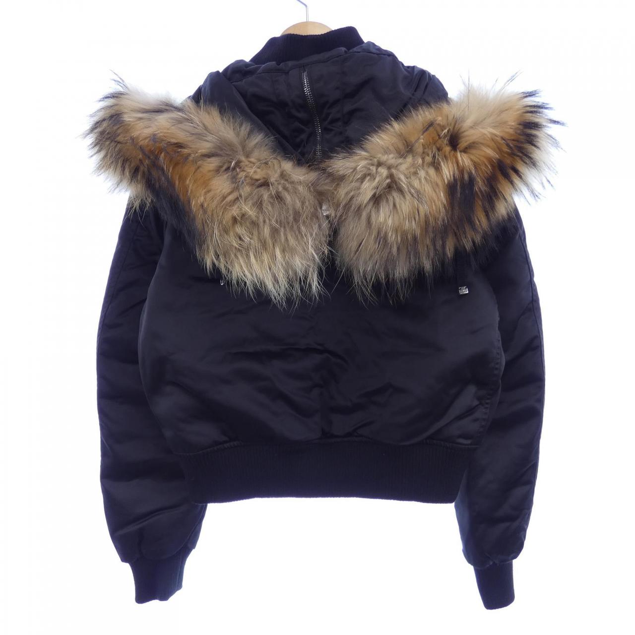 モンクレール MONCLER ダウンジャケット
