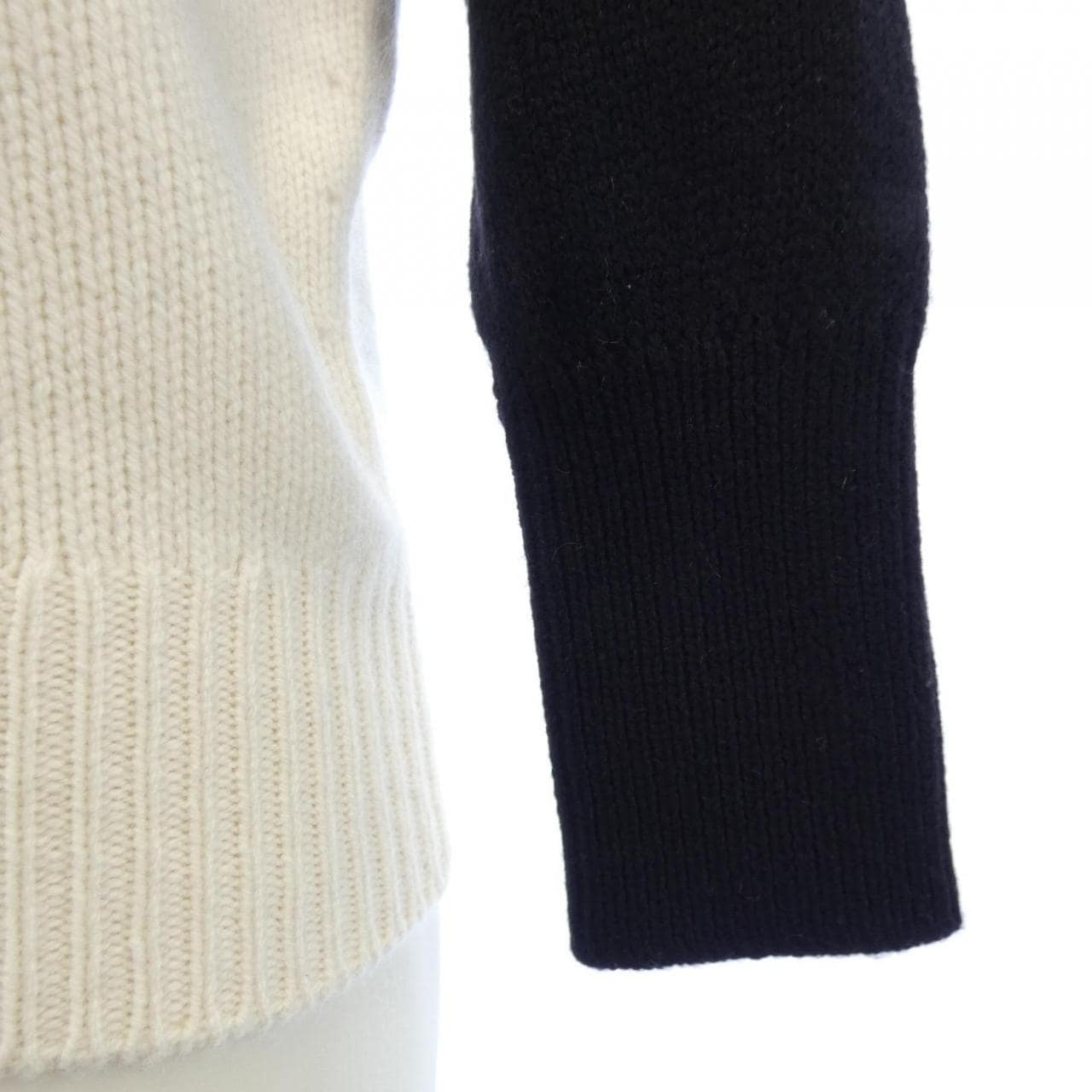 【ヴィンテージ】シャネル CHANEL P05571V00254 95A ニット