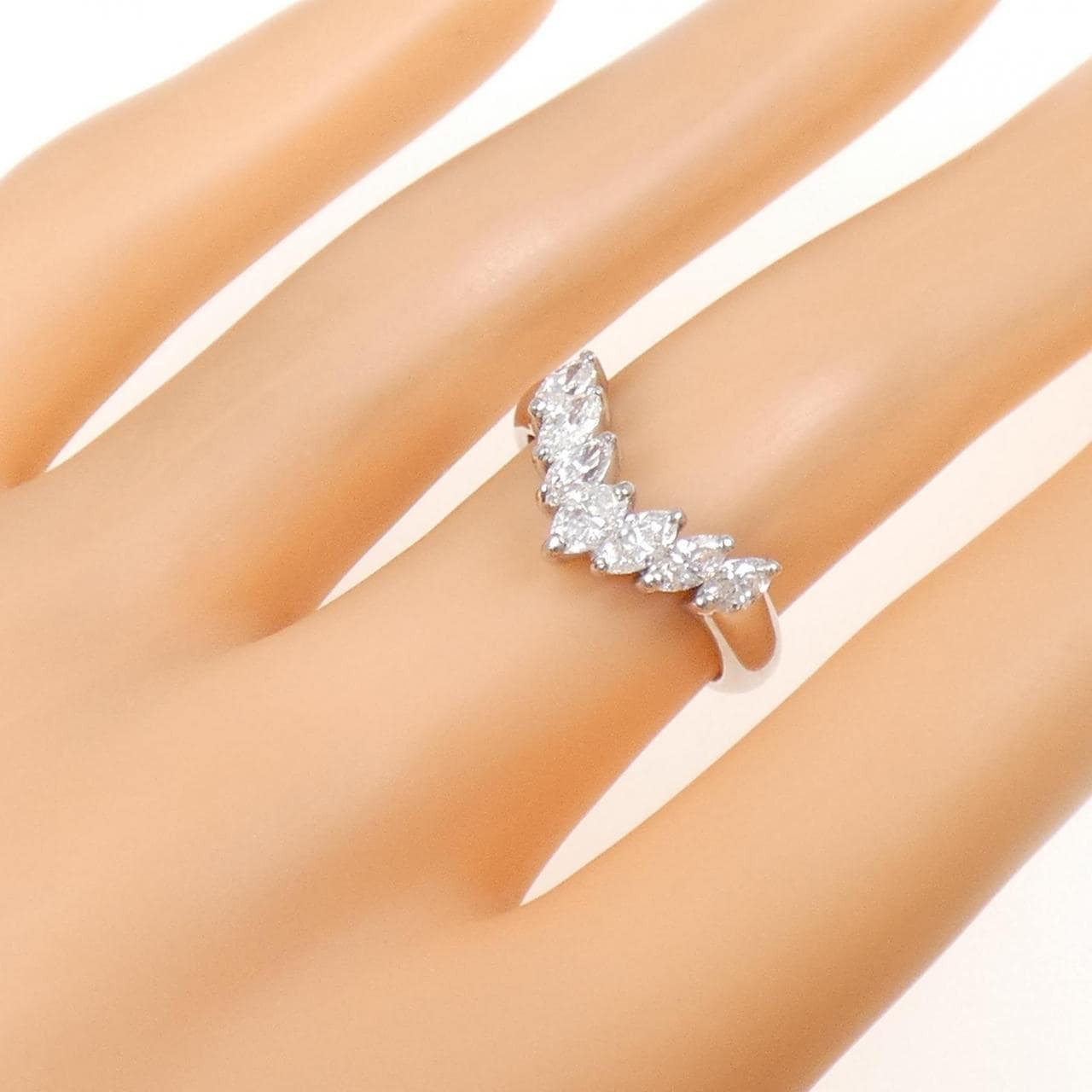 PT900 ダイヤモンド リング 1.00CT