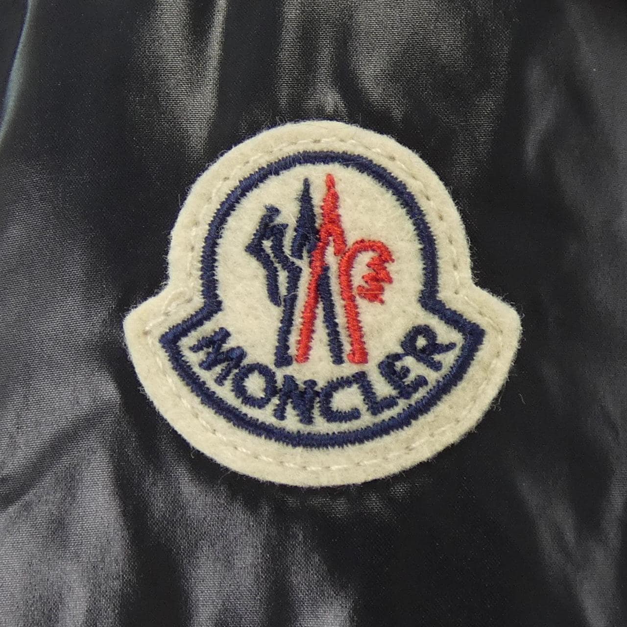 モンクレール MONCLER ダウンジャケット