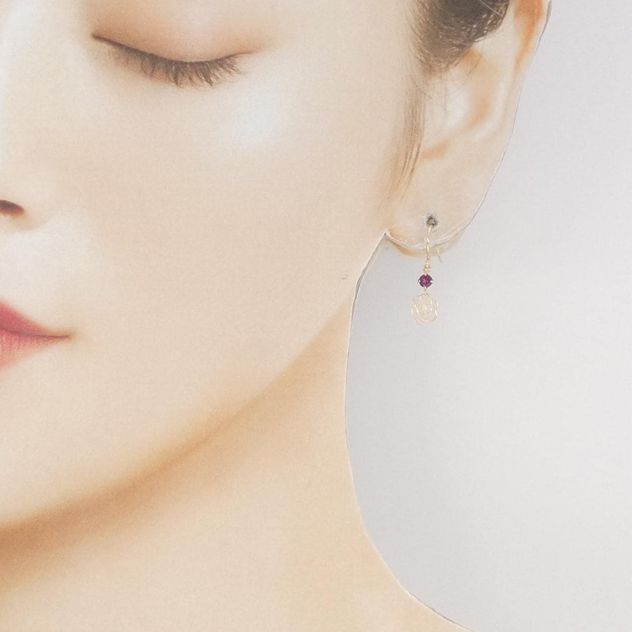 4゜C ガーネット ピアス