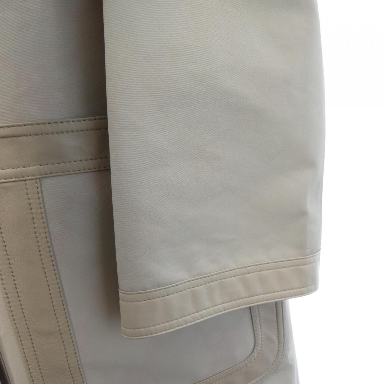 エルメス HERMES CLIQETIS 2E0157DX コート