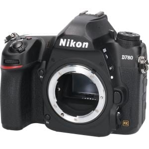 D780