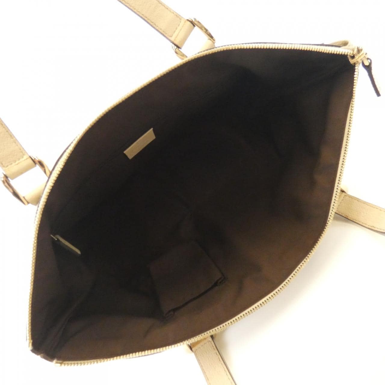 グッチ 141470 KY9JG バッグ