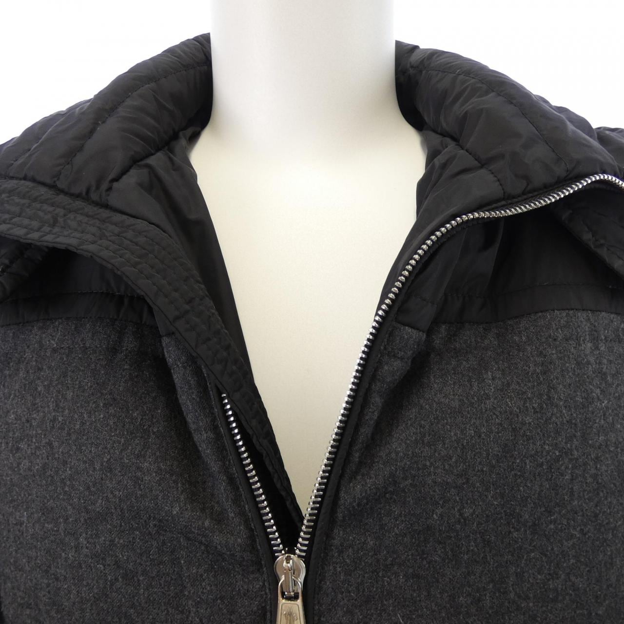 モンクレール MONCLER ROUVE ダウンジャケット