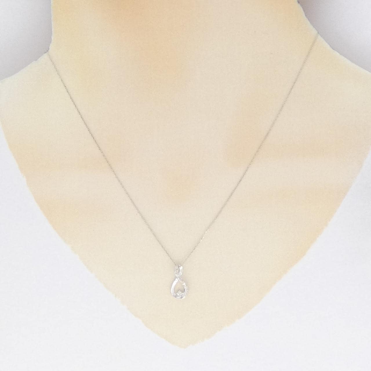 【新品】K18WG ダイヤモンド ネックレス 0.10CT