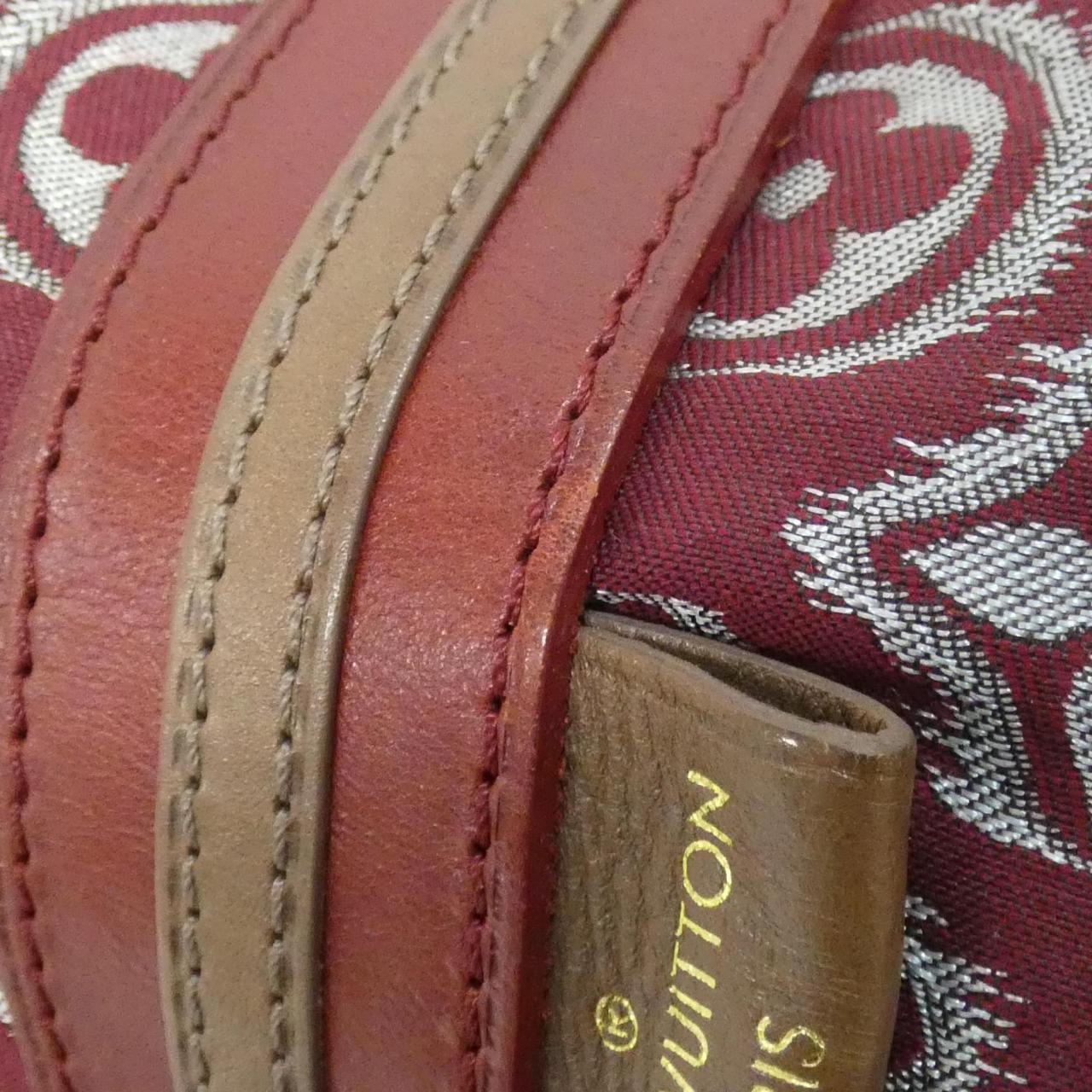 ルイヴィトン アヴィエーター M40384 バッグ