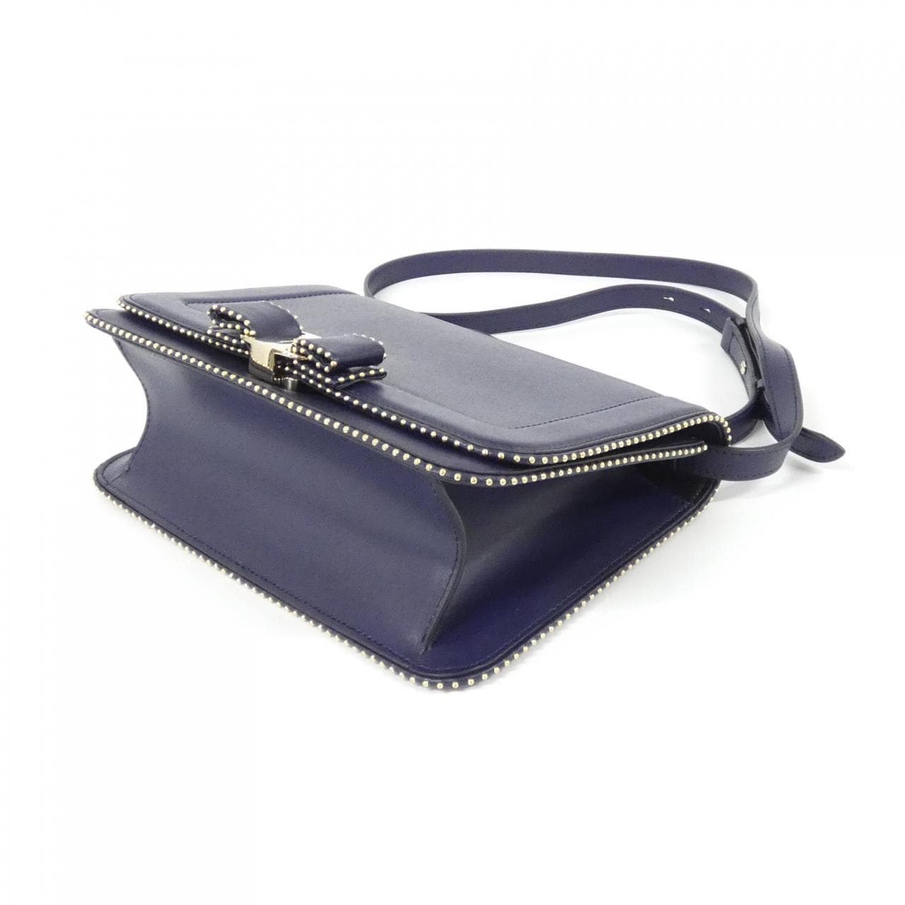 サルヴァトーレフェラガモ 21 O001 ショルダーバッグ