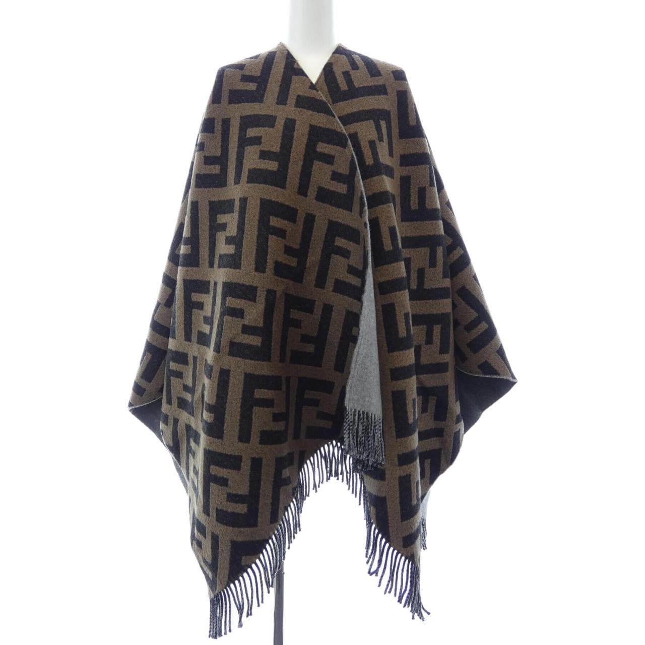 フェンディ FENDI FFポンチョ FXX715 AEOW ケープ